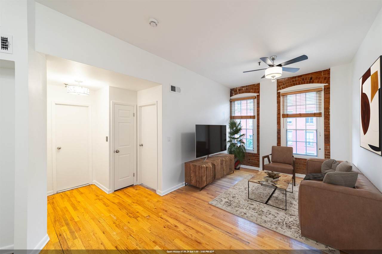 158 Wayne St - Photo 1