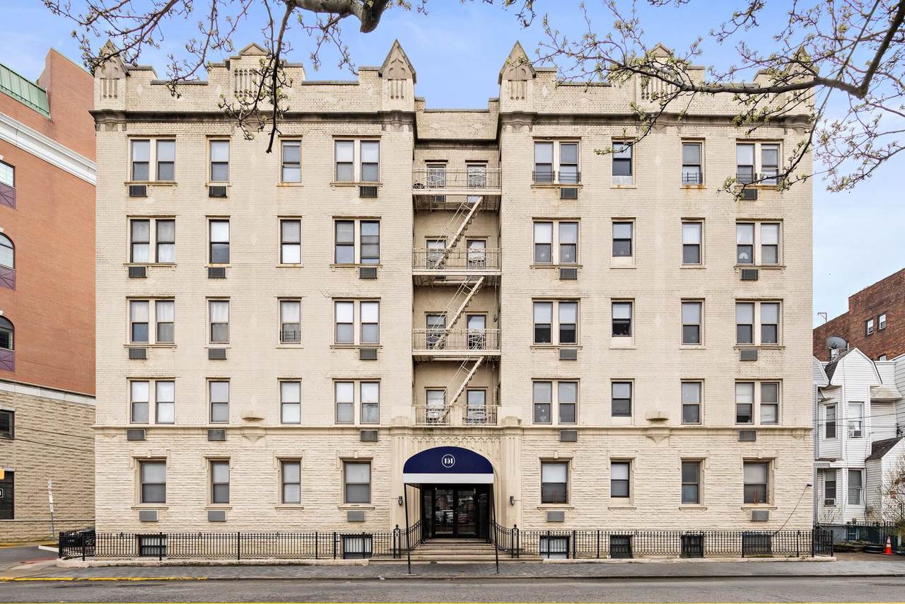 151 Sip Ave - Photo 1