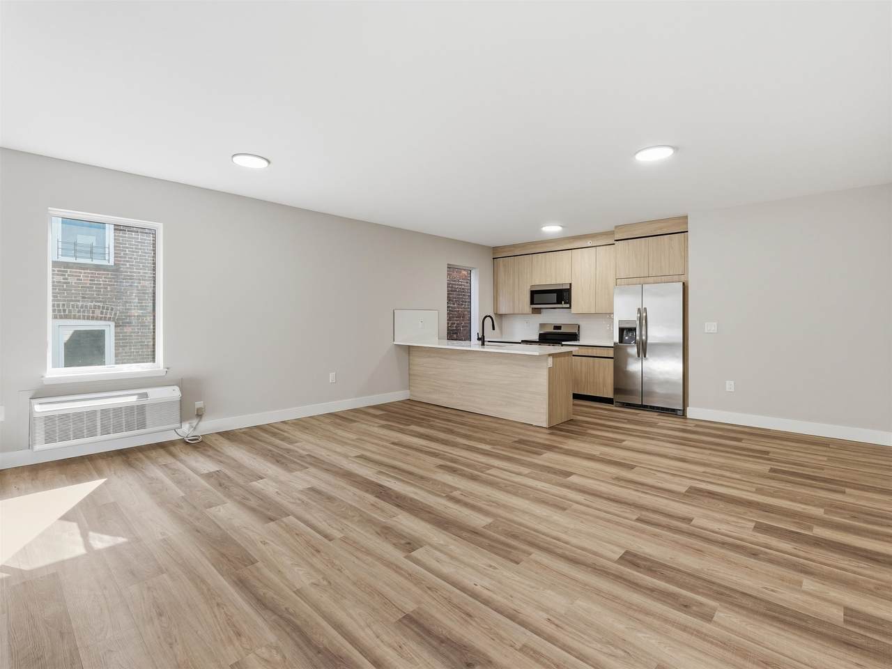 304 61ST ST - Photo 1