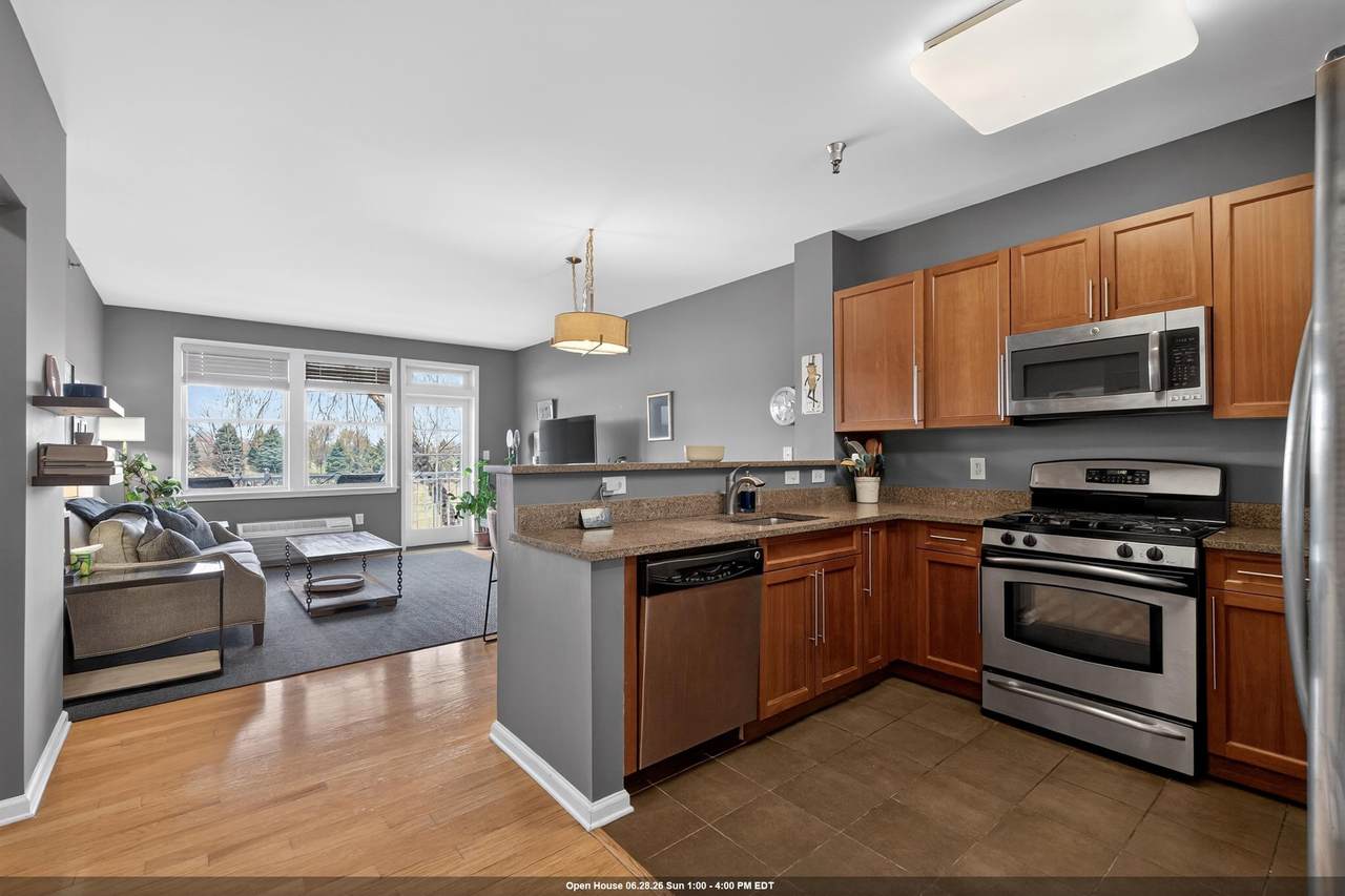 15 Enterprise Ct - Photo 1