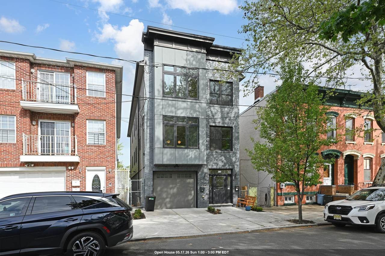 173 Halladay St - Photo 1