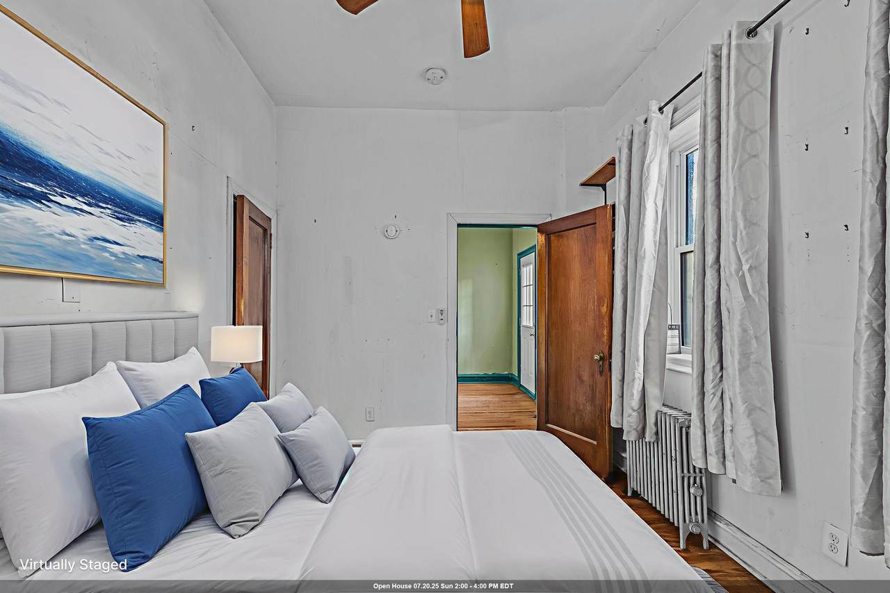 300 2ND ST - Photo 1