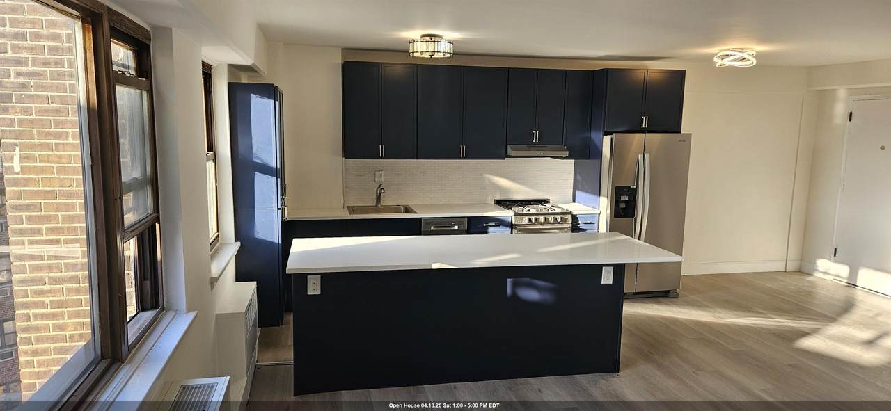 8800 Boulevard - Photo 1