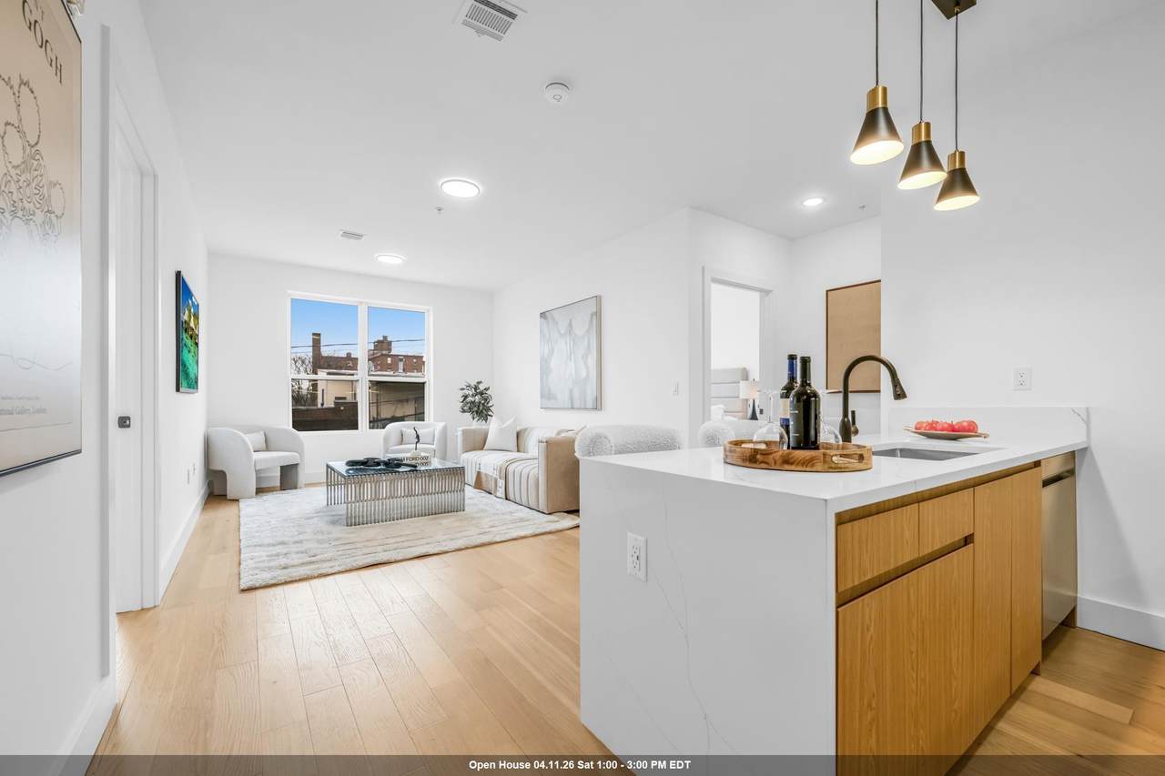 649 38TH ST - Photo 1