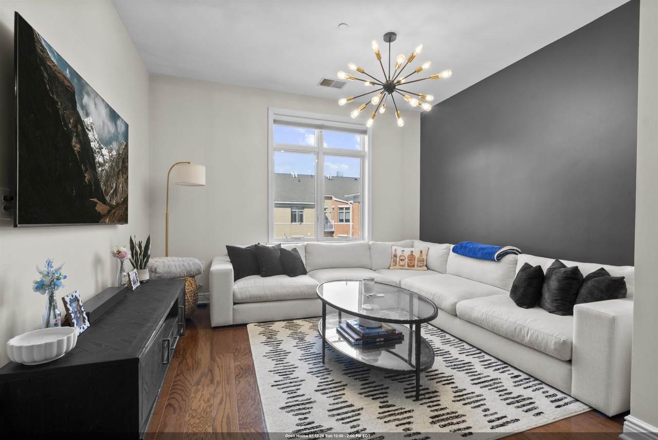 7400 River Rd - Photo 1