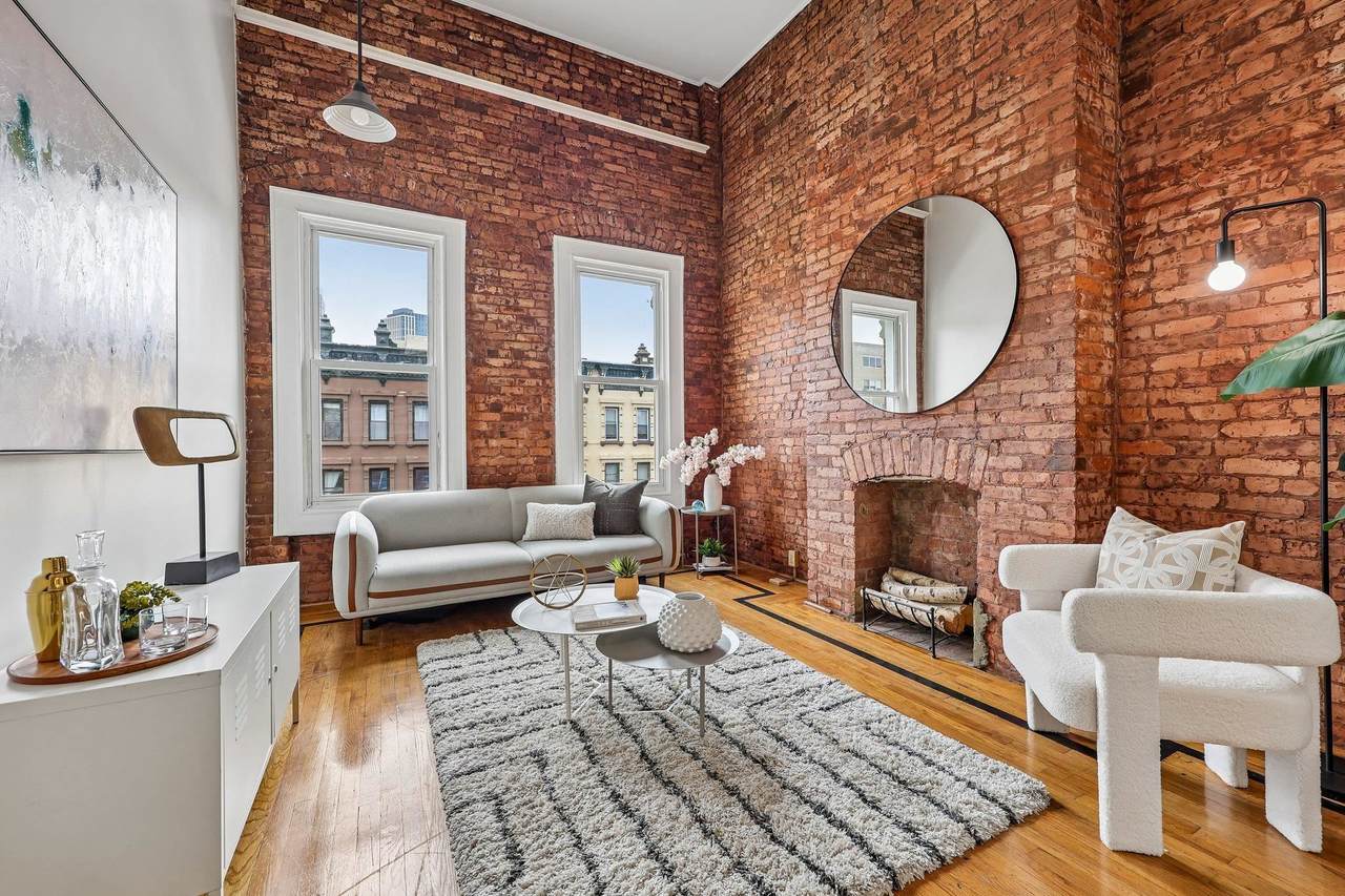 515 Jersey Ave - Photo 1
