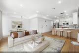 1001 Summit Ave - Photo 1
