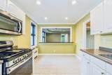 1011 Avenue C - Photo 4