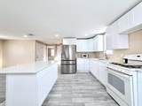1572 Summit Ave - Photo 3