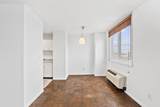 100 Manhattan Ave - Photo 7