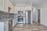 424 Whiton St - Photo 8