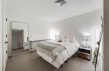 1425 Hudson St - Photo 12
