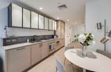 1425 Hudson St - Photo 3