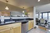 700 Grove St - Photo 15
