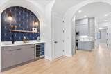 81 Lexington Ave - Photo 2