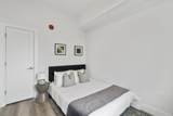 412 Whiton St - Photo 9