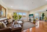 140 The Promenade - Photo 2