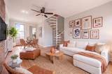 133 Grand St - Photo 2