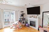 260 Custer Ave - Photo 2