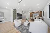 24 Lincoln St - Photo 2