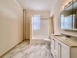 1614 Summit Ave - Photo 18
