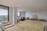 807 Harmon Cove Tower - Photo 3