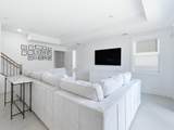 290 Griffith St - Photo 4