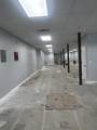 906 Summit Ave - Photo 4