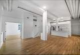 1015 Clinton St - Photo 1
