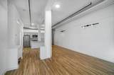 1015 Clinton St - Photo 3