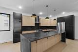 704 Chestnut St - Photo 4