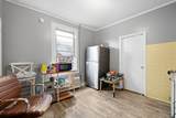 813 Montgomery St - Photo 17