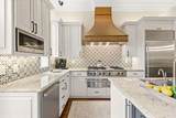 630 Hudson St - Photo 14