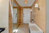 1528 Harmon Cove Tower - Photo 30