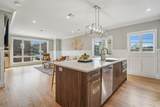 305 8TH ST - Photo 10