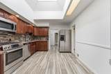 229 Centre Ave - Photo 8