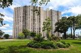 100 Manhattan Ave - Photo 21