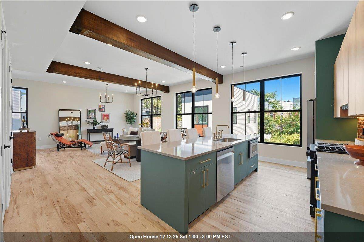 10 Prescott St - Photo 1