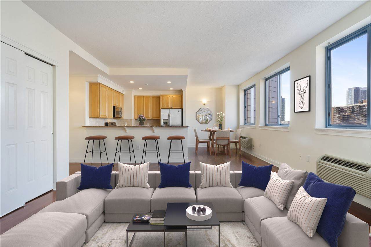 311 Washington St - Photo 1