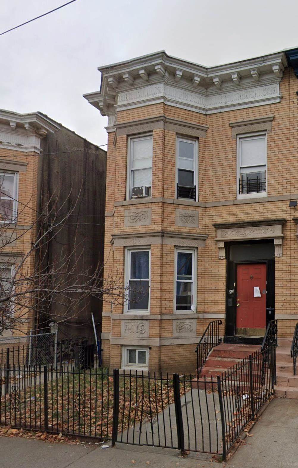 25 Bergen Ave - Photo 1