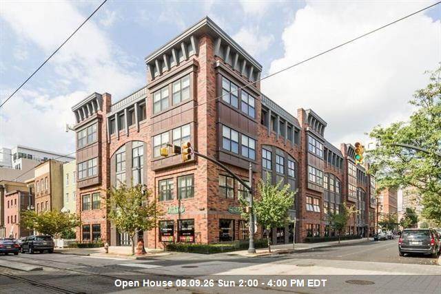 187 Warren St - Photo 1