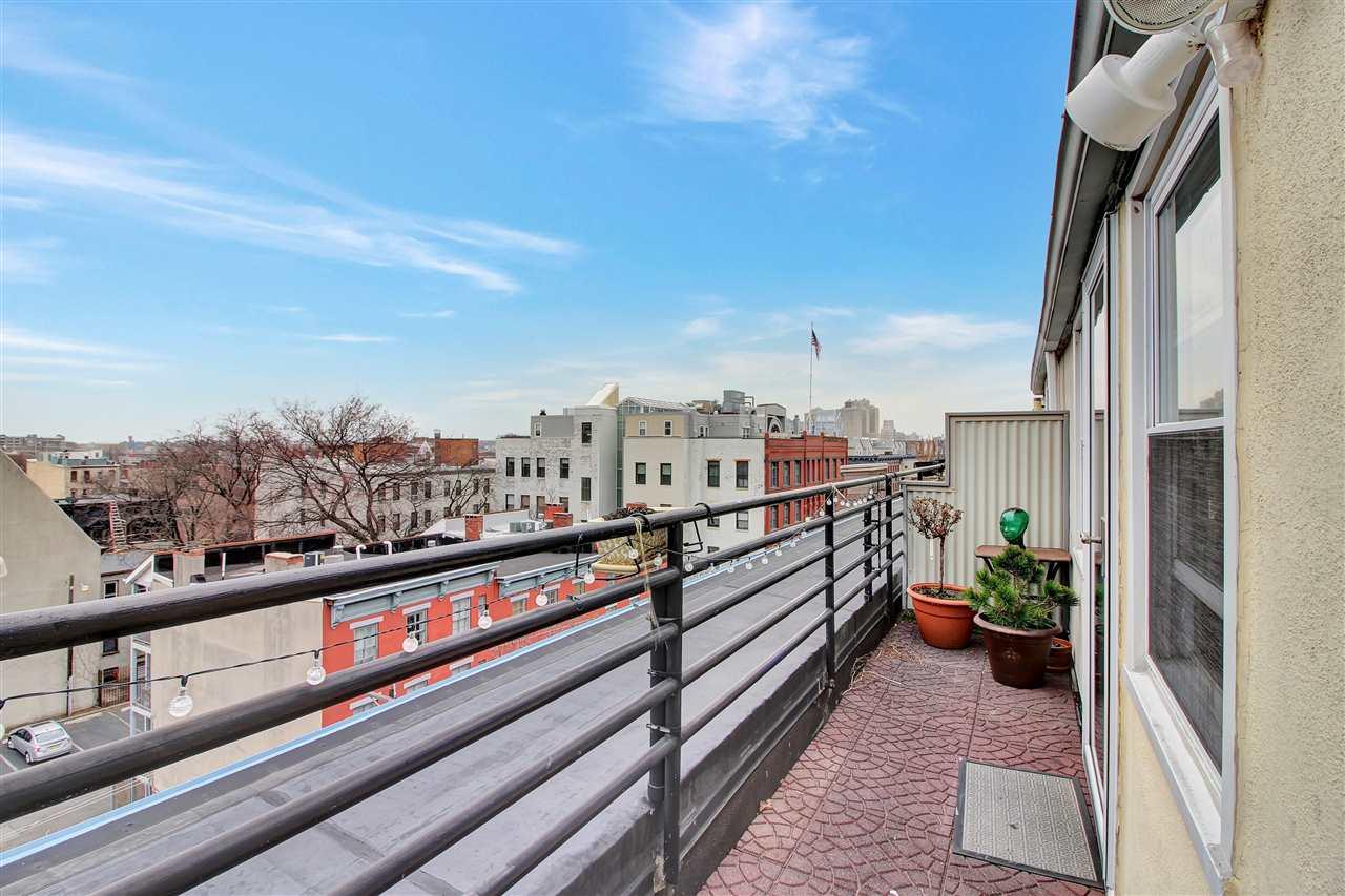 347 Varick St - Photo 1