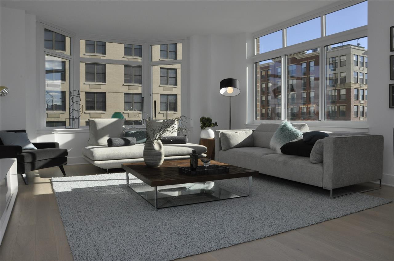 1400 Hudson St - Photo 1