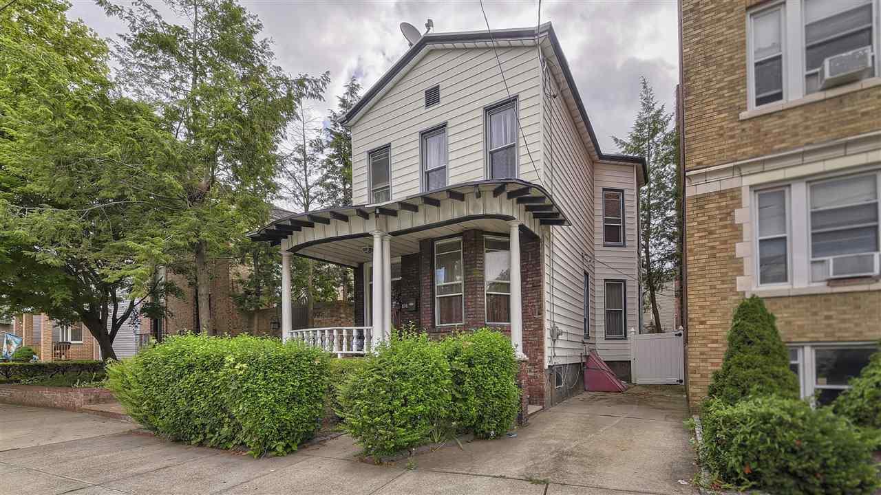 898 Kennedy Blvd - Photo 1