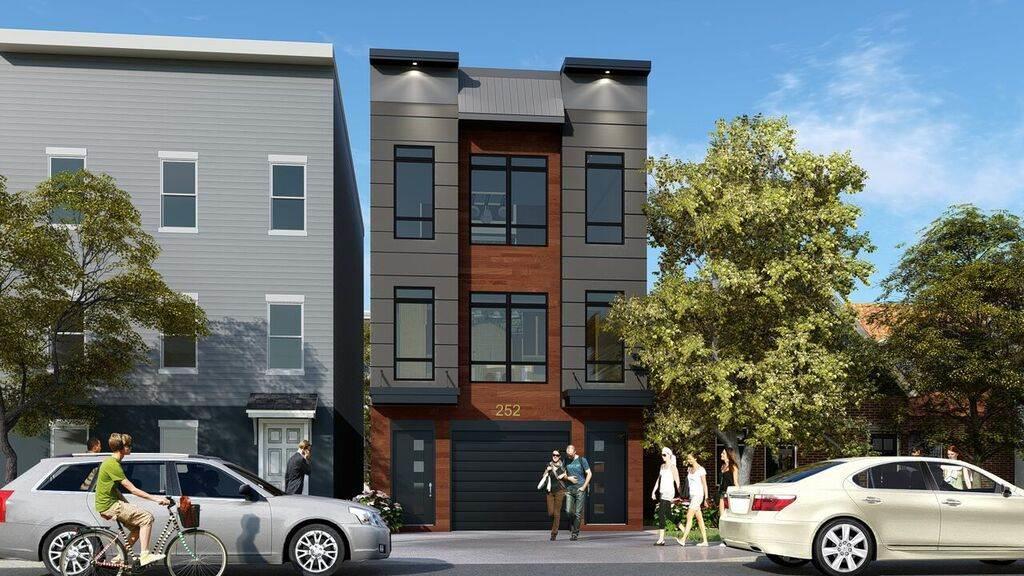 252 New York Ave - Photo 1