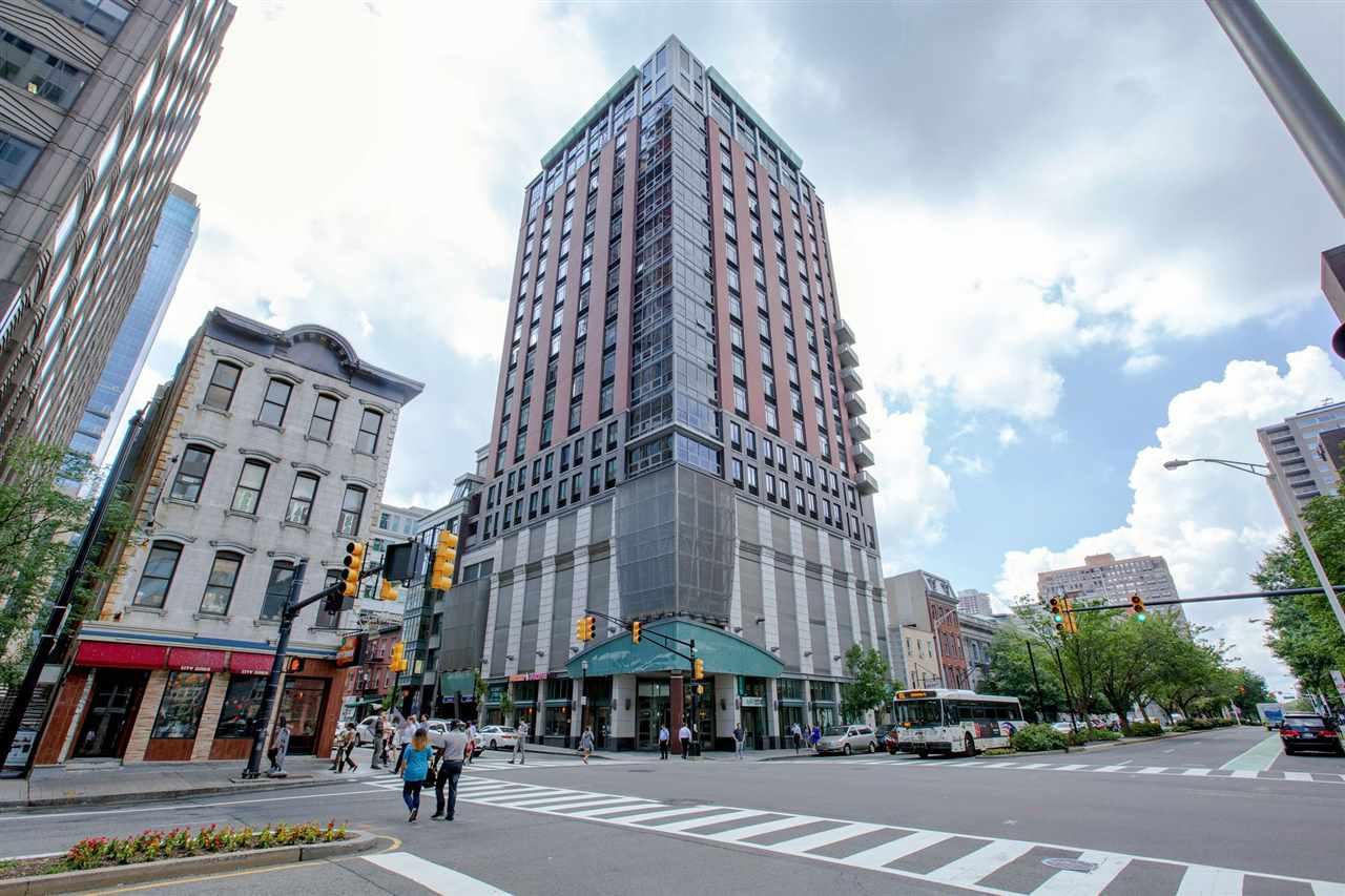 105 Greene St - Photo 1