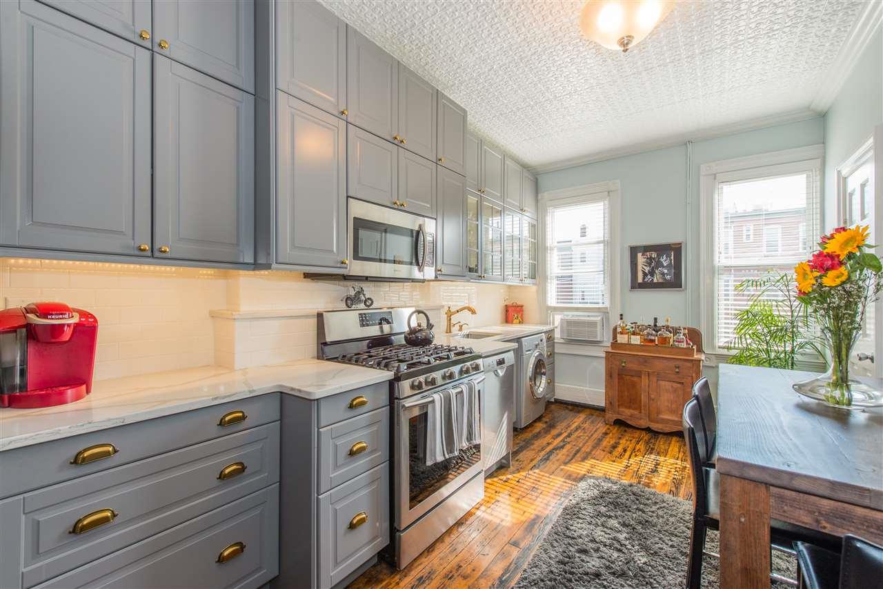 351 8TH ST - Photo 1