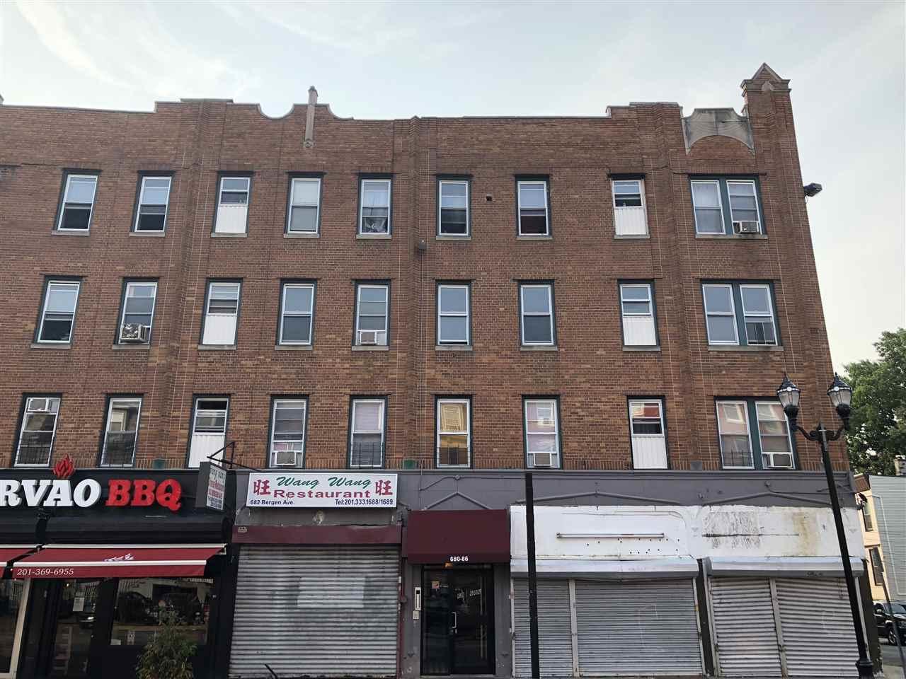 686 Bergen Ave - Photo 1
