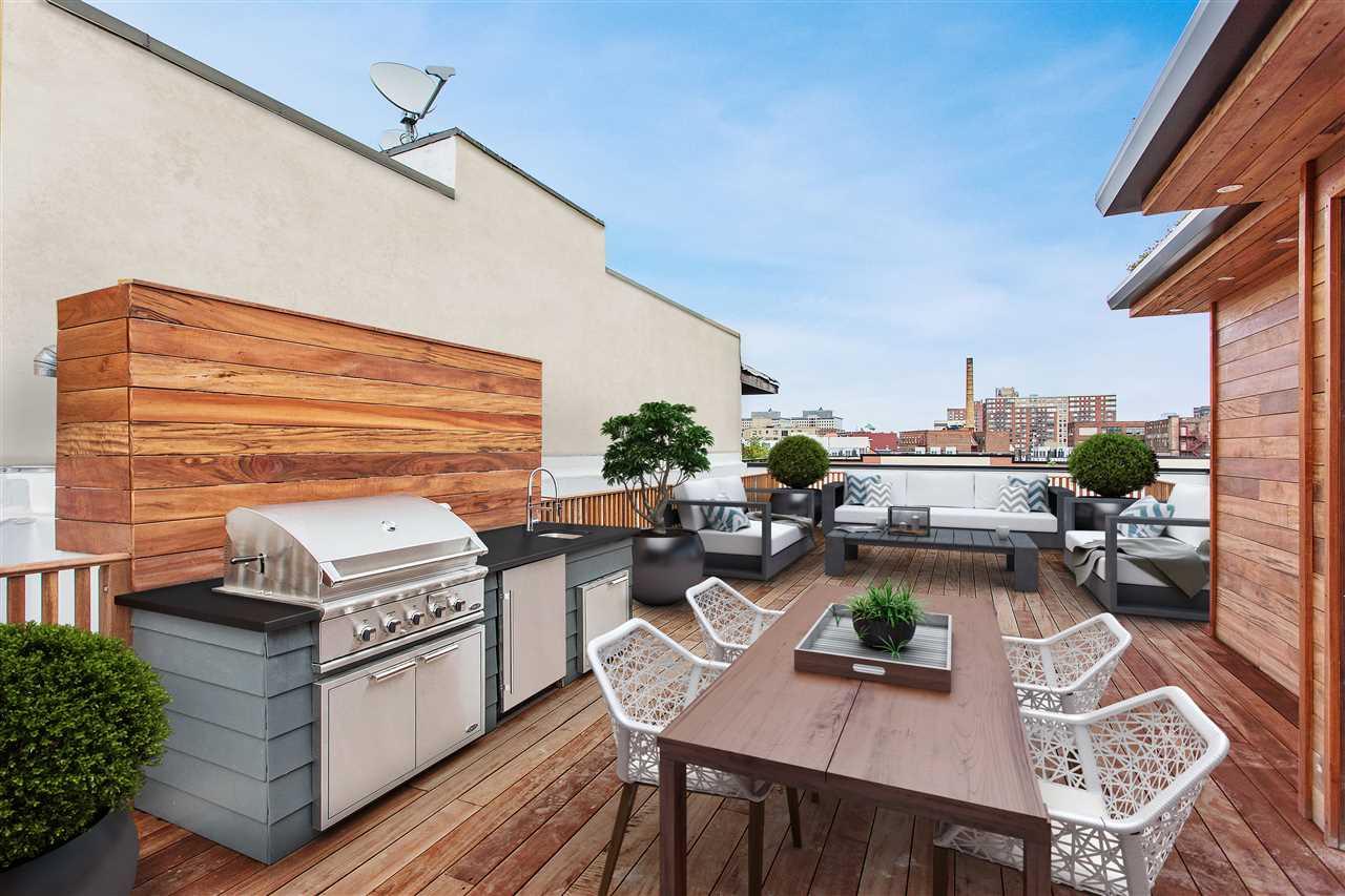 69 Jefferson St - Photo 1