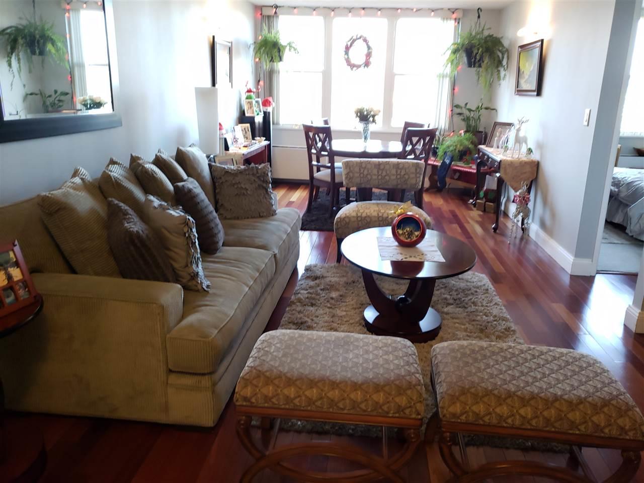 9019 Wall St - Photo 1